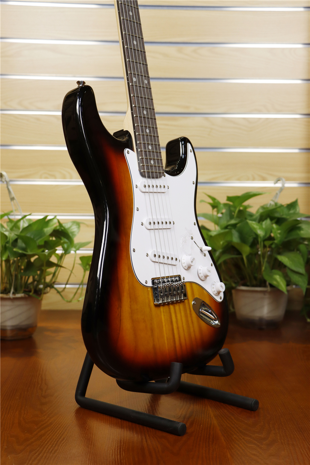 Wholesale Cheap Custom Brand Beginner ST Style Electric Guitar