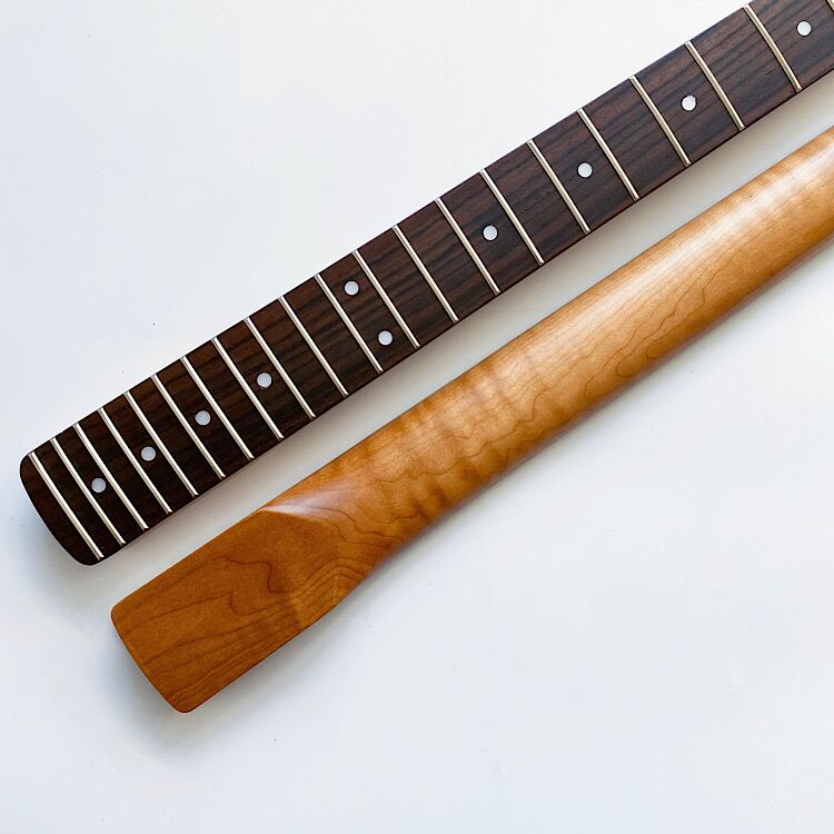 ST Guitar Neck Roasted Maple